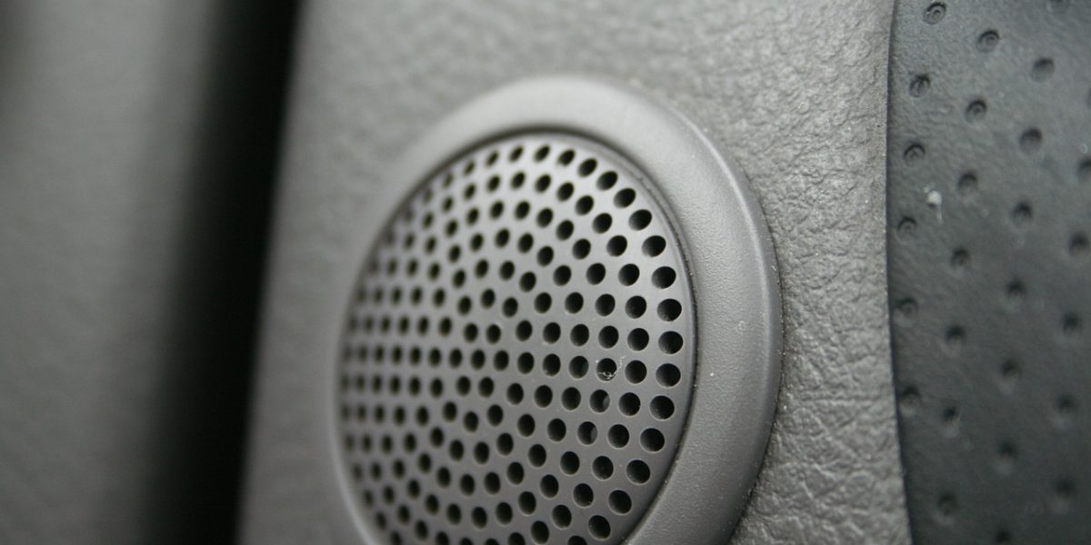 4 Things to Keep in Mind When Choosing New Car Speakers